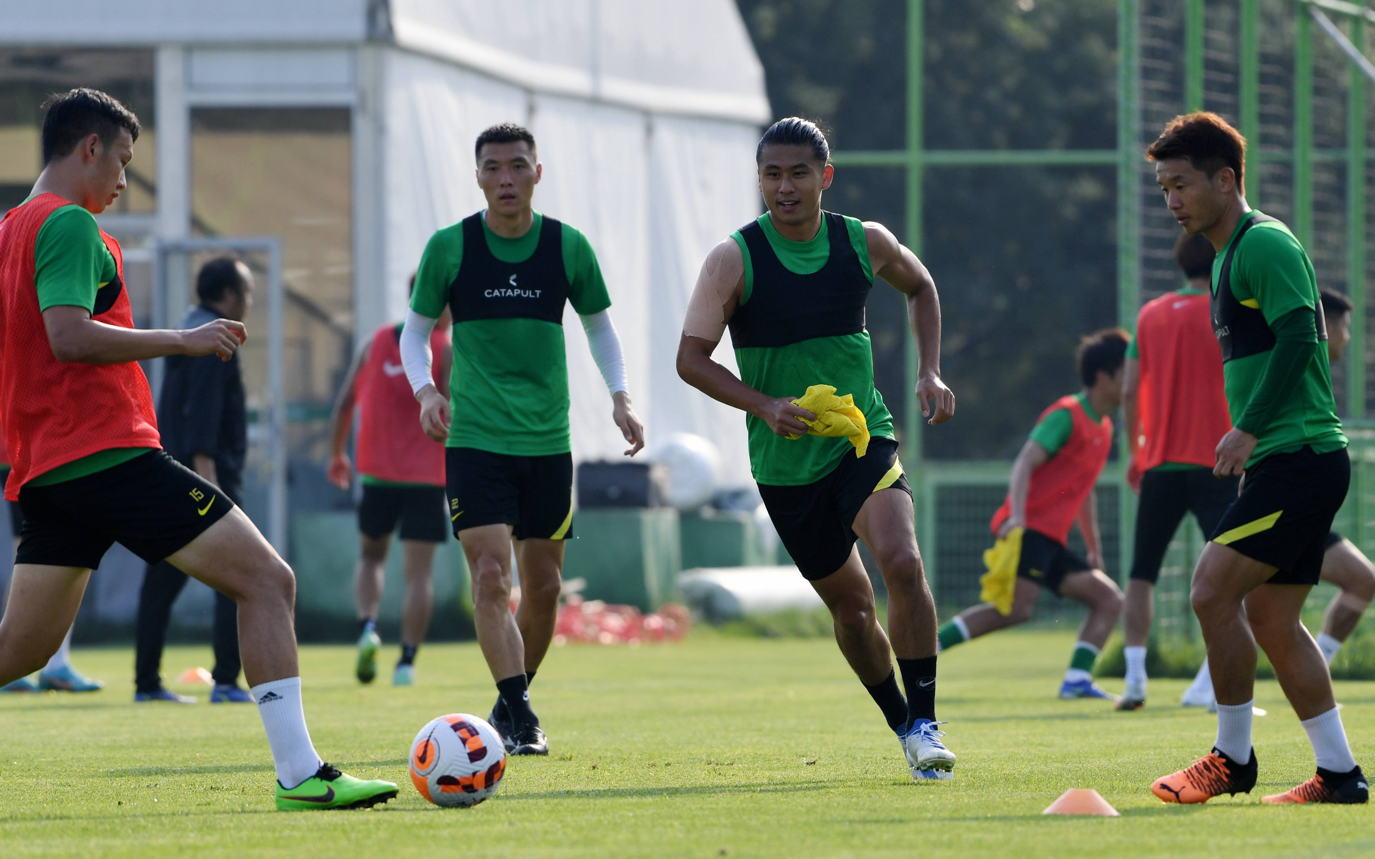 体育数据-包含北京国安训练开放日，赛后完成体检引欢呼，社区盾在即，数据趋势出现新变化的词条
