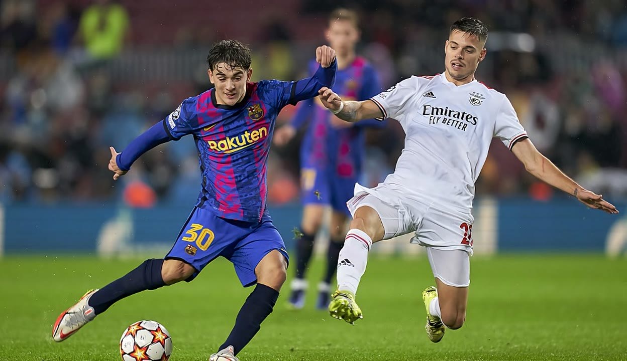 jiuyouweb-纽卡斯尔主场狂攻vs本菲卡穆帅铁阵